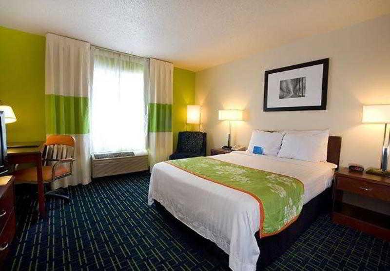 Fairfield Inn & Suites Traverse City Exterior foto