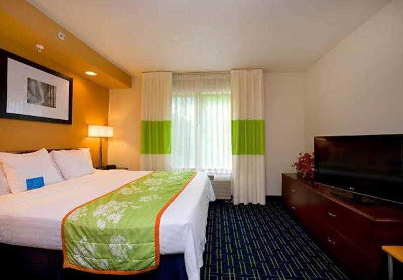 Fairfield Inn & Suites Traverse City Exterior foto