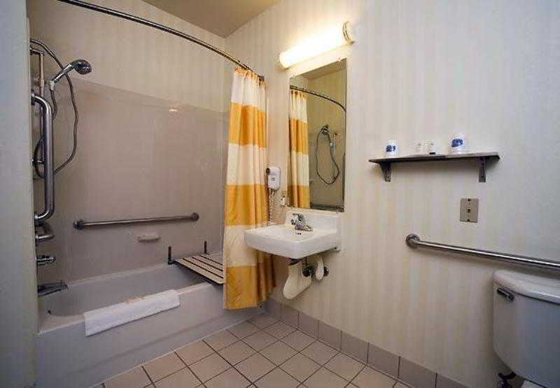Fairfield Inn & Suites Traverse City Exterior foto